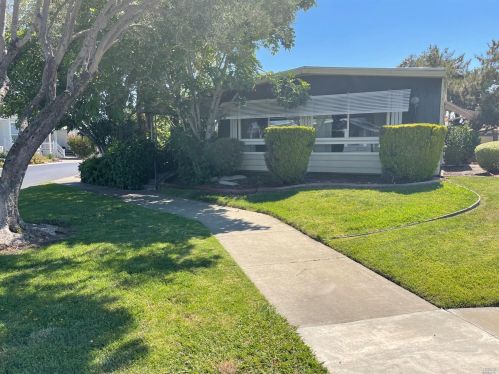2349 Dalis Dr, Concord, CA 94520-5423