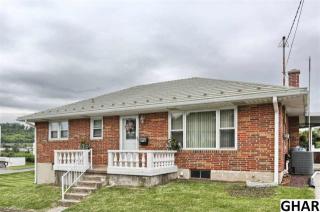 160 69th St, Harrisburg PA  17111-4421 exterior
