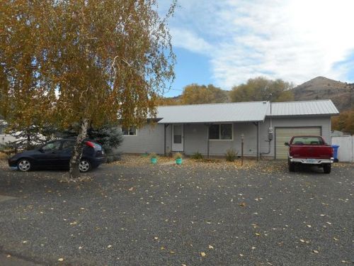 1229 I St, Lakeview OR  97630-1614 exterior