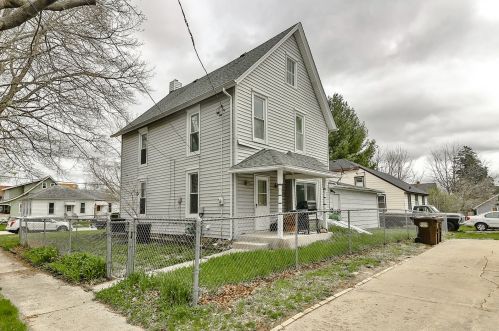 607 Madison St, Oregon, IL 61061-1731