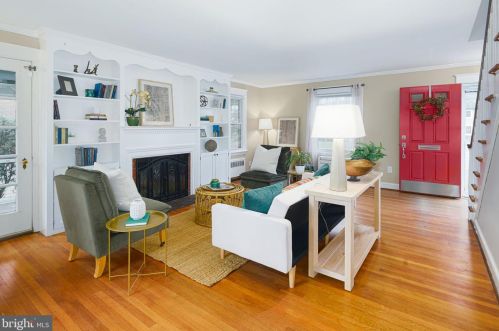 520 End Ave, Tavistock NJ  08033-2630 exterior