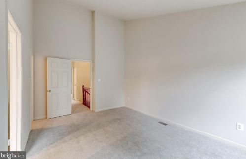 8731 Stone Hl Pl, Springfield VA  22153-1718 exterior