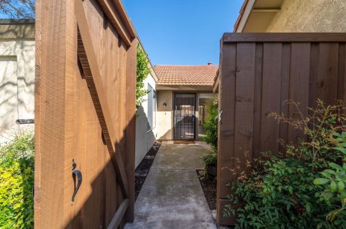 3555 Fawndale Ct, Modesto, CA 95356