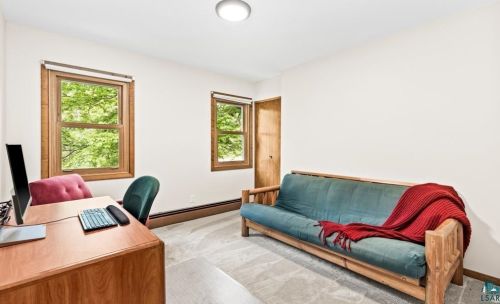226 Howard Gnesen Rd, Duluth MN  55811-1667 exterior