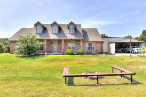 45601 1070 Rd, Meeker, OK 74855-5790