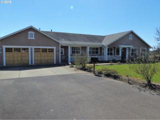 26090 Butteville Rd, Aurora OR  97002-8543 exterior