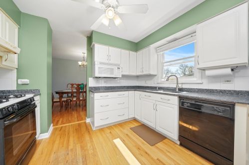 495 Trinity Ct, Buffalo Grove, IL 60089-4459
