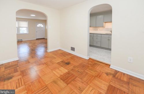 302 Cooper Ave, Camden NJ 08107-2107 exterior