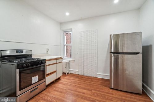 5836 Larchwood Ave, Philadelphia PA 19143-1210 exterior