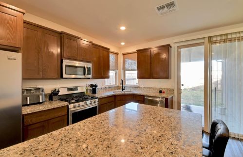 5715 Freestone Dr, Arboga CA  95901-8701 exterior