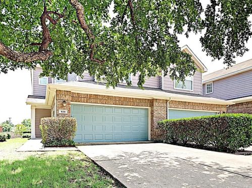 928 Avondale Ln, Plano, TX 75025-3426