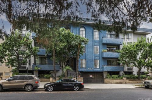4443 Ventura Canyon Ave, Van Nuys CA  91423-3765 exterior