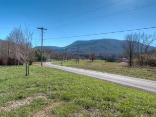 261 Spring Creek Rd, Delano, TN 37325-7315