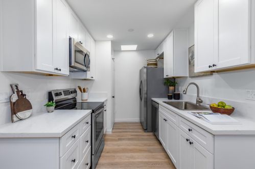 35 Dearborn Pl, Santa Barbara, CA 93117-3575