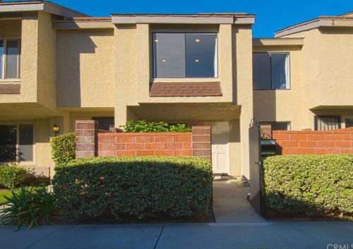 977 Lamark Ln, Anaheim, CA 92802-3420