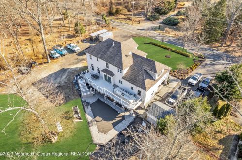284 Friendship Rd, Wall Township NJ  07731-1970 exterior