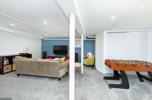 26 North Ter, Maplewood NJ  07040-1380 exterior