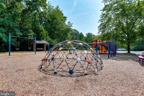 181 Berrywood Dr, Severna Park MD 21146-2030 exterior