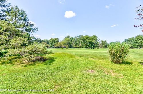 15 Manchester Ct, Tinton Falls NJ 07701-5493 exterior