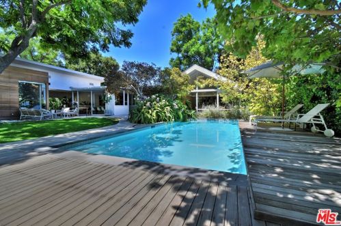 15301 Kingswood Ln, Van Nuys, CA 91403-5026