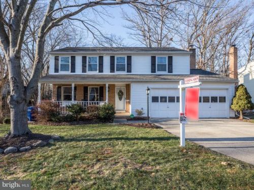 12510 Cliff Edge Dr, Herndon, VA 20170-2061