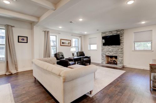 3501 6th St, Fort Worth TX  76107-2735 exterior