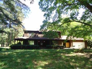 1722 Locke Cuba Rd, Millington, TN 38053-5155