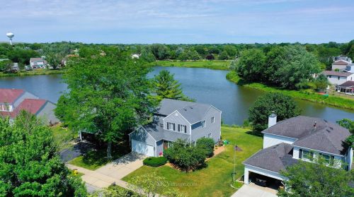 785 Burning Trl, Carol Stream IL  60188-9187 exterior