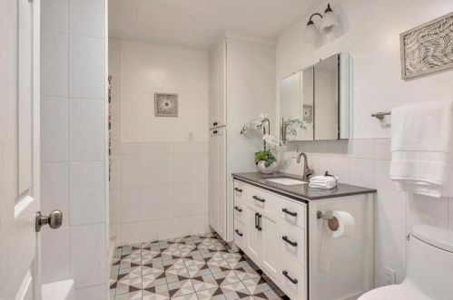 1924 Marineview Dr, San Leandro CA 94577-5315 exterior