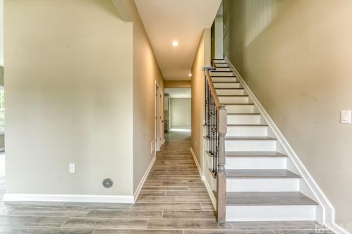 22 Rosewood Rd, Edison, NJ 08817-4023