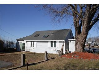 287 Linden Ave, Branford, CT 06405-5144