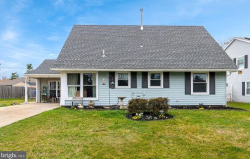 5 Marblestone Ln, Willingboro, NJ 08046-2809