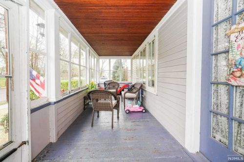 7 Gordon Ave, Dumont, NJ 07628-1514
