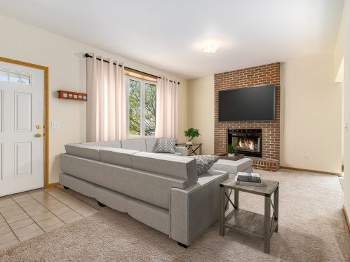 7002 Cornwall Dr, Joliet, IL 60431-5353