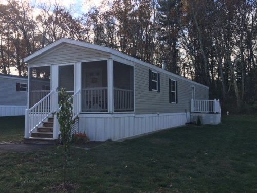 9 Parklane Rd, Hampstead, NH 03841-2237