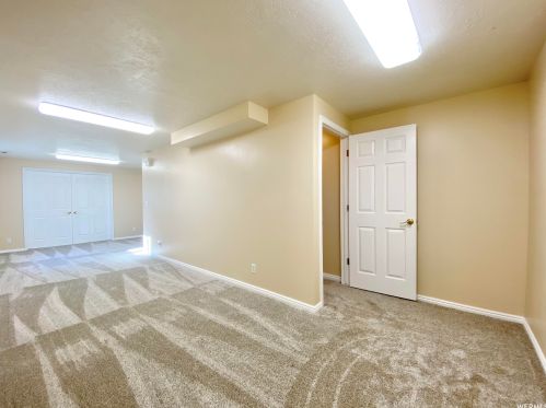 381 400, Smithfield UT 84335-1349 exterior