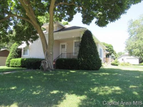 104 Main St, Altona, IL 61414-5142