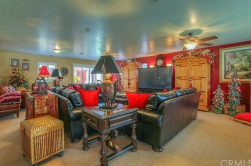 16122 Ponderosa Ln, Riverside CA  92504-6155 exterior