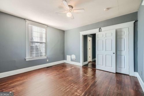 446 Holderness St, Atlanta GA  30310-1758 exterior