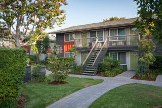 2704 Ball Rd, Anaheim CA  92804-5069 exterior