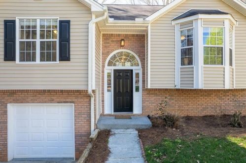 317 Allatoona Shores Dr, Holly Springs GA  30114-8598 exterior