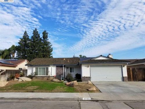 4226 Constance Ave, Fresno, CA 93722-9147