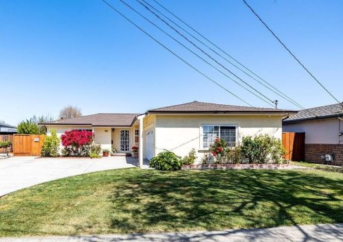 6811 Rochelle Ave, Newark, CA 94560-1650