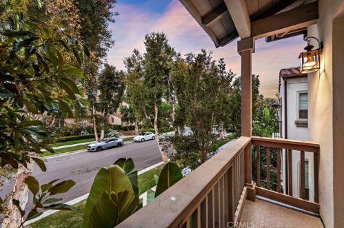 85 Sanctuary, Irvine CA  92620-3425 exterior