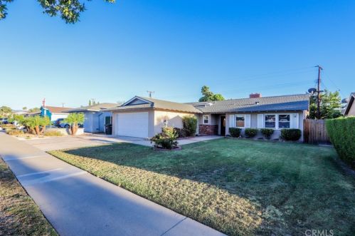 2136 Adams Ave, Orange, CA 92867-6102