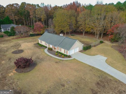 4983 Eagles Nest Ct, Loganville, GA 30052-3463
