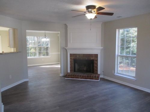 1015 Winterglen Way, Austell, GA 30168-6125