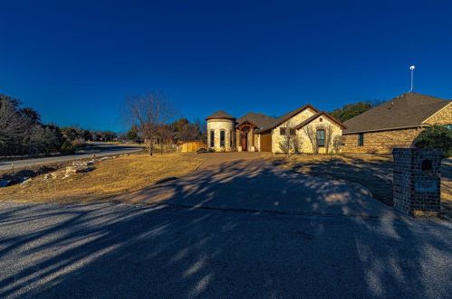 1700 Rockview Dr, Granbury, TX 76049-5734