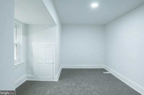 355 Ross St, Lancaster PA  17602-1941 exterior