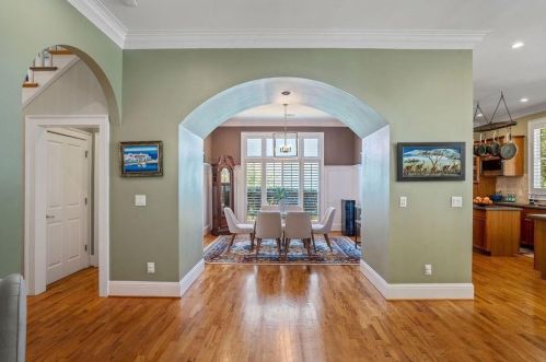 2507 Brookline Cir, Atlanta GA  30319-3690 exterior